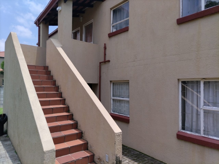 2 Bedroom Property for Sale in Safari Gardens North West